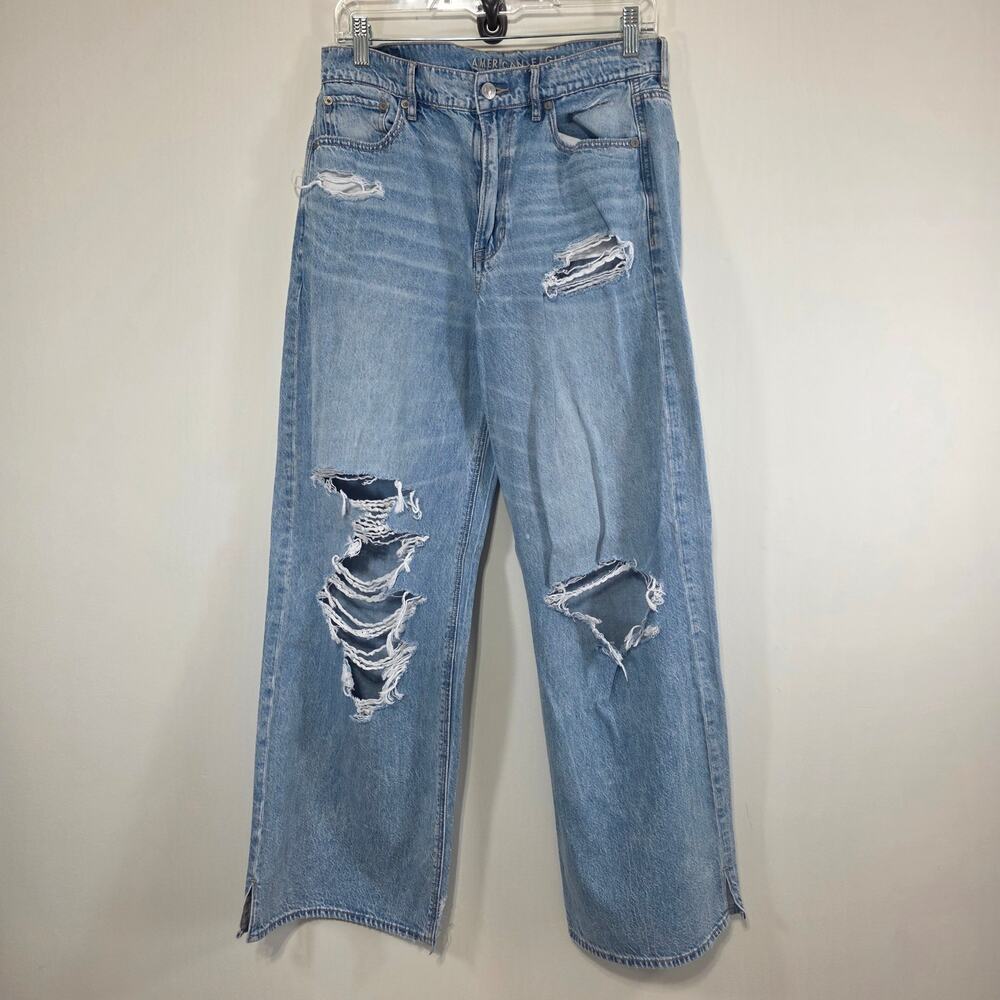 American Eagle Outfitters Super High Rise Baggy WideLeg Distressed Jeans 6 Short